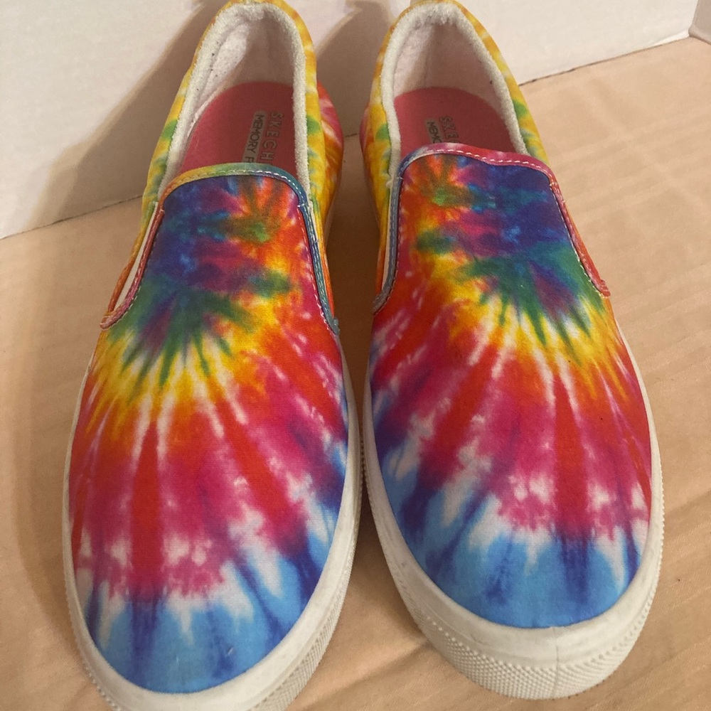 Tie dyed Skechers Sneakers